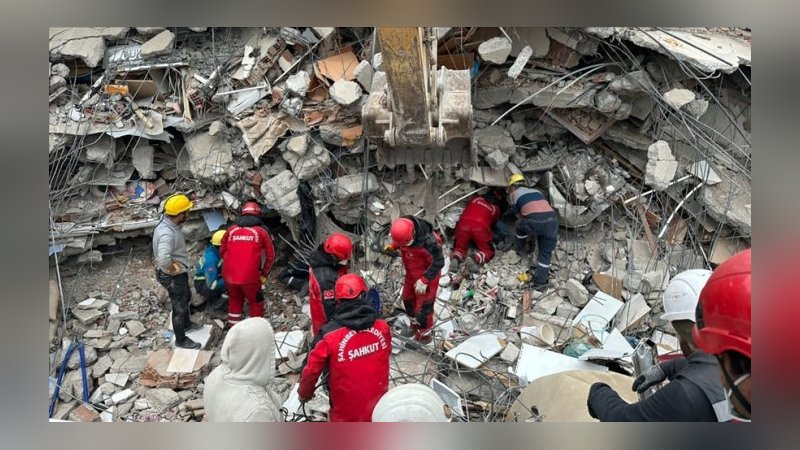 AKP’li belediye depremin ilk günü ihale düzenlemiş