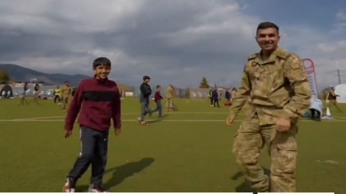 Mehmetçik okullarında hem ders hem spor