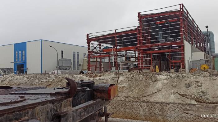 Turhan Çömez paylaştı: " Bor fabrikasında üretim yok inşaat devam ediyor"