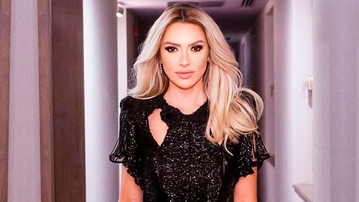 Hadise depremzede çocuklar için sahneye çıkacak