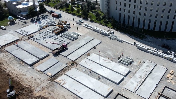 Bakan açıkladı, Deprem mağduru esnaf için geçici işyeri hazırlanıyor