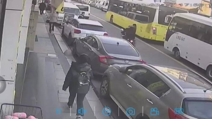 Eyüp'te motorsikletli saldırgan dehşeti