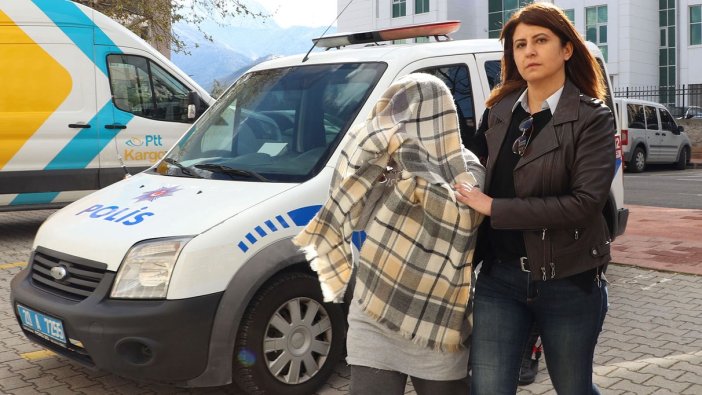 Kızını boğarak öldürdüğünü itiraf etmişti: Cani anne tutuklandı