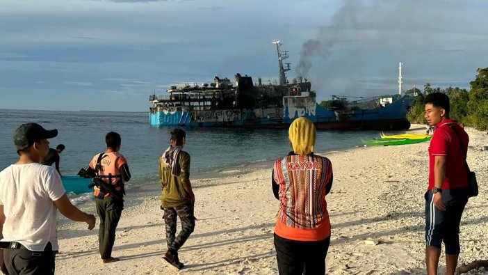 Filipin'de feribotta çıkan yangında ölü sayısı artıyor