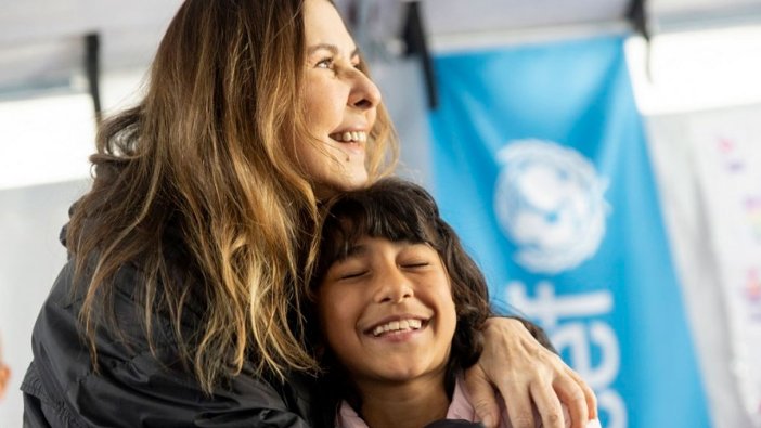 Nilüfer deprem bölgesini ziyaret etti: Benim için çok kıymetli