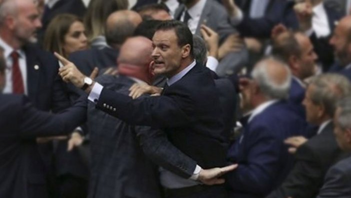 AKP'li Özalan'dan İYİ Parti'ye yapılan saldırıya ilişkin skandal sözler