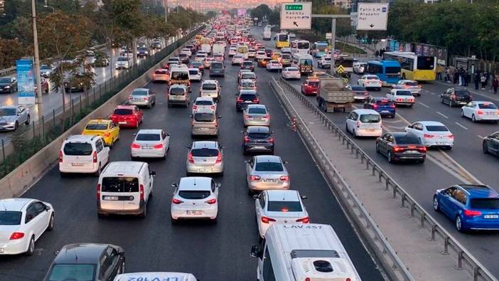İstanbul'da bugün trafiğe kapanacak yolların listesi belli oldu
