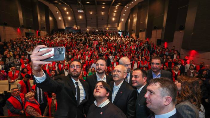 Kılıçdaroğlu, 'Kılıçdaroğlu Gönüllüleri' ile bir araya geldi
