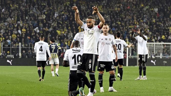 10 kişi kalan Beşiktaş, Kadıköy'de 4 golle galip