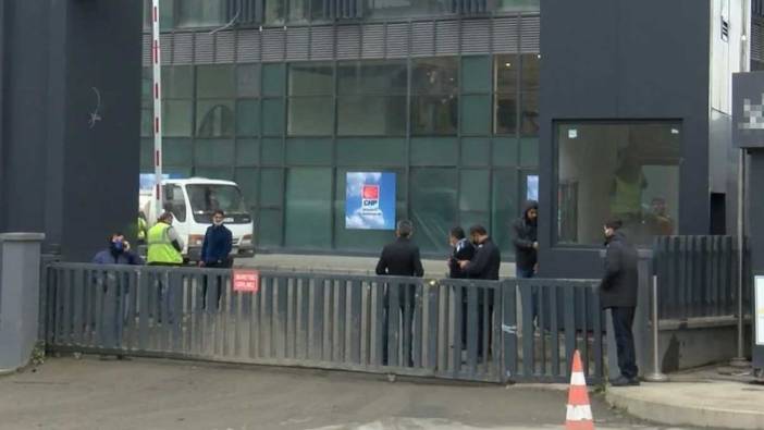 CHP İstanbul İl Başkanlığı önünde silah sesleri yükseldi