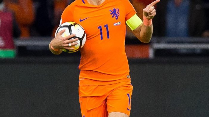 Hollanda futbolu çöküşte