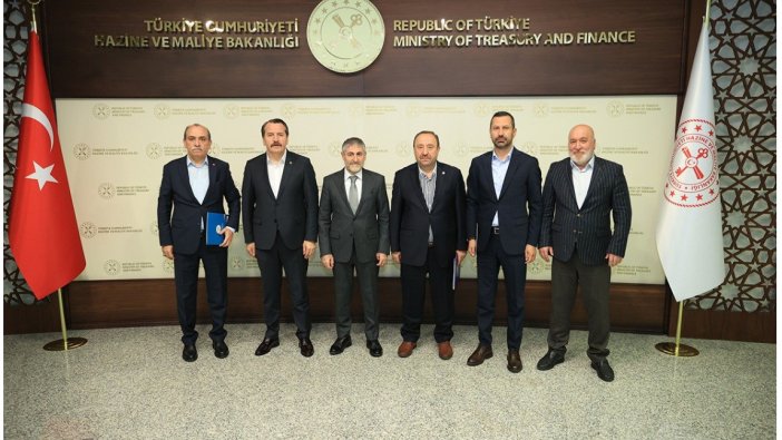 Memurlar seçim öncesi müjdeli haber bekliyor