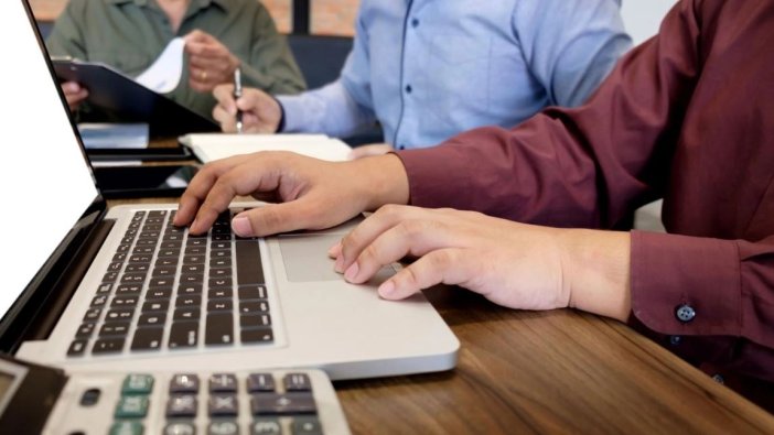 Kamuya 517 şehit yakını, gazi ve gazi yakını atanacak