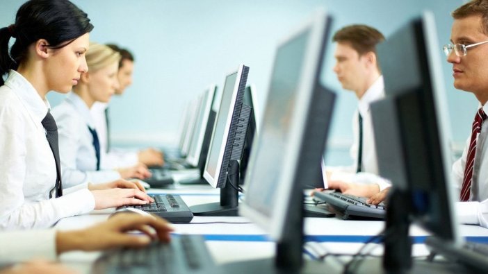 Kamu kurumuna 621 sözleşmeli memur alınıyor