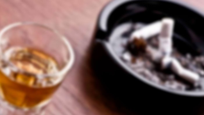 Uzman isimden tütün ve alkol uyarısı: O hastalığı tetiklediği ortaya çıktı!