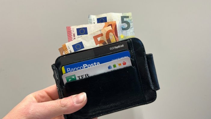 İlk iş gününde iş arkadaşlarını soydu