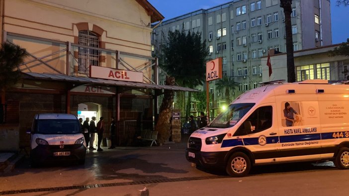 İzmir'de bir genç kalbinden bıçaklanarak hayatını kaybetti