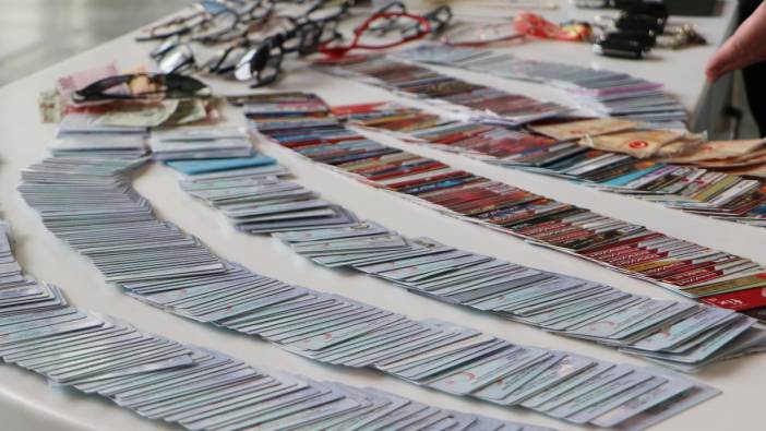 Hastanede unutulan eşyalar sahiplerini bekliyor