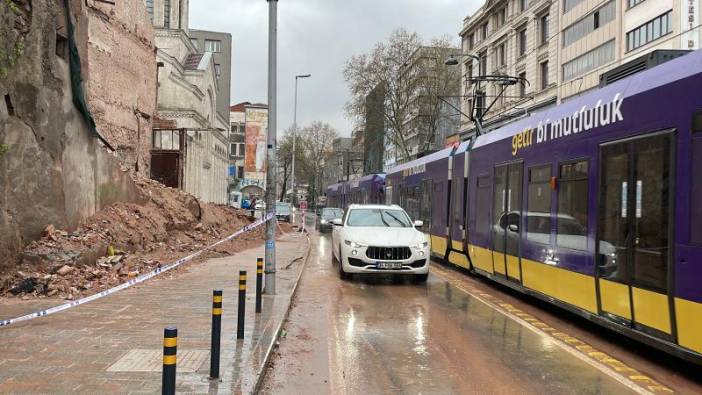 Beyoğlu'nda o cadde trafiğe tekrar açıldı