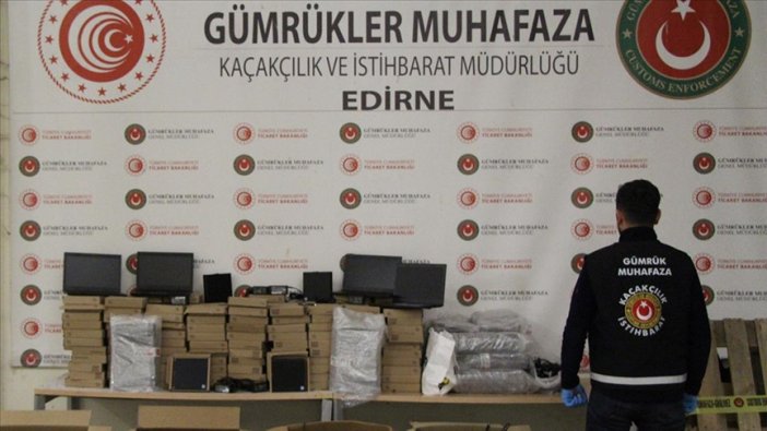Kapıkule'de 3,7 milyonluk kaçak bilgisayar ele geçirildi