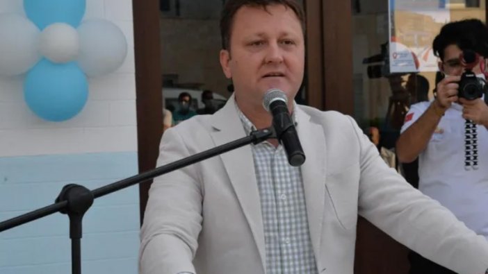 Görevden uzaklaştırılan başkana 2, 5 yıl hapis