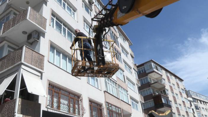 Bahçelievler'de boşaltılan 6 katlı binada 10 dakikalık eşya izni