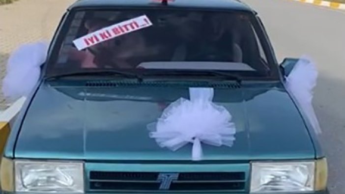 Boşanmayı böyle kutladı