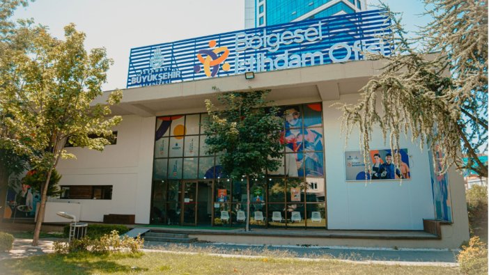 İBB’nin Bölgesel İstihdam Ofisleri’nden 100 bin kişiye iş