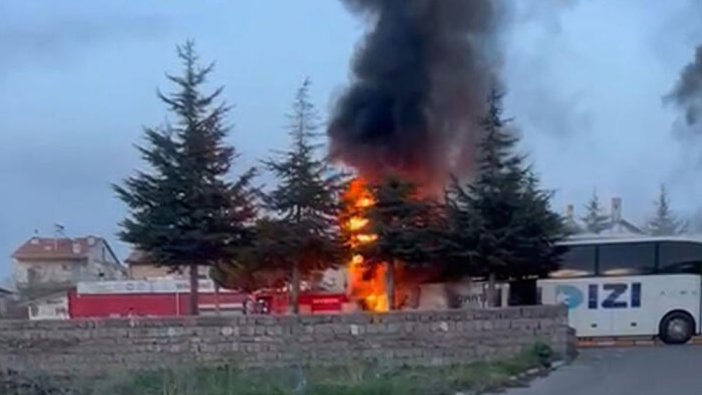 Nevşehir'de 38 yolcu taşıyan otobüs alev aldı