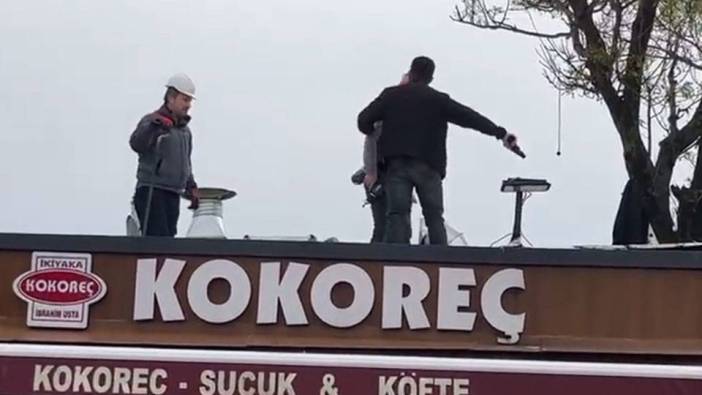 Kaçak kafeyi yıkmak isteyen İBB ekiplerine silah çekildi