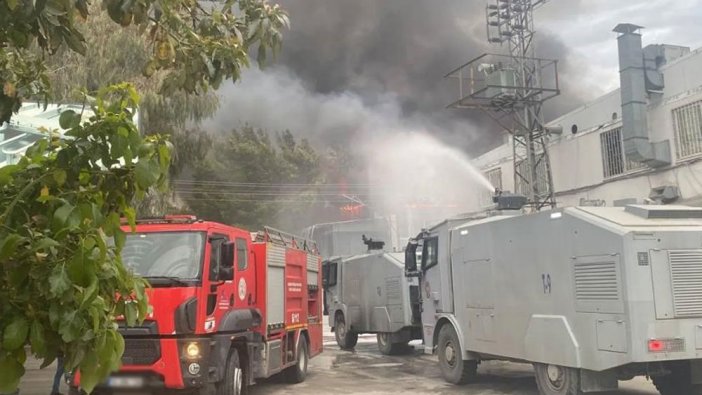 Mersin'de yangına TOMA'larla müdahale