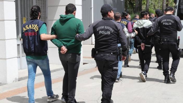 Yüksek kazanç vaadiyle dolandırdılar