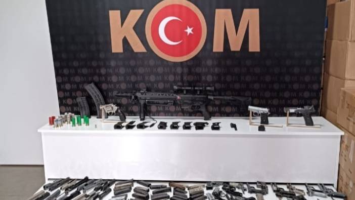 Aranan şüphelinin evinden cephanelik çıktı