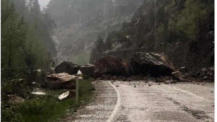 4 öğretmen ölmüştü: Aynı yola yine kaya düştü