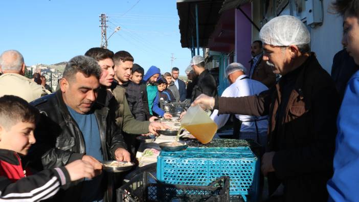 Şanlıurfa'da 5 bin kişiye tirit ikramı