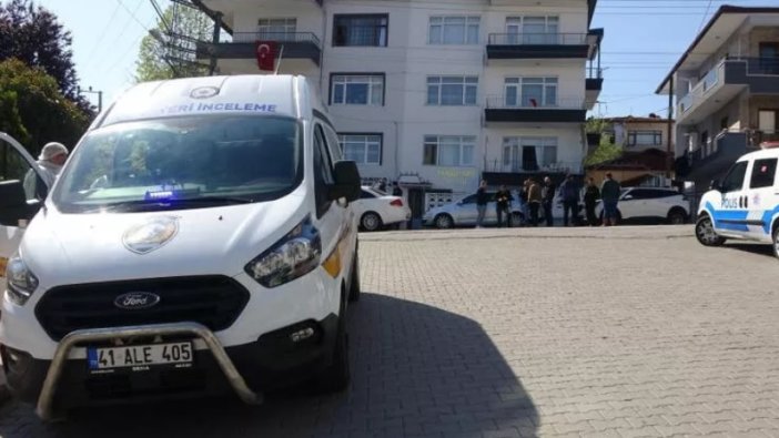 Uyuyan ağabeyini öldürdü