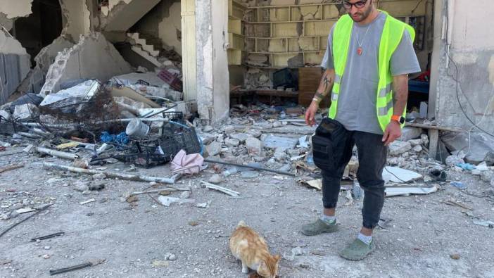 76 gün sonra enkazdan canlı çıktı