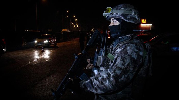 Bursa'da bin 100 polis ile 'Huzur Operasyonu'