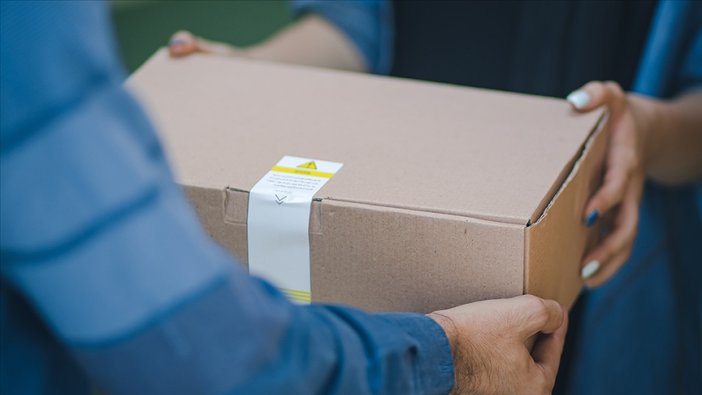 Kargo paketinden esrar çıktı