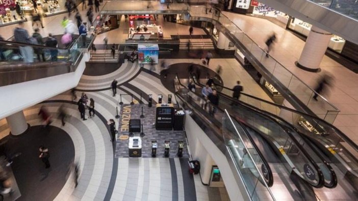 68 yaşındaki adamın cinsel organını kesti: AVM'de satmaya kalktı