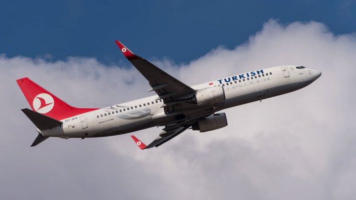 THY uçağında yine bir yolcu saldırısı: Uçak acil iniş yaptı