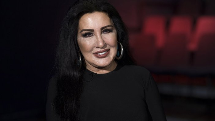 Nükhet Duru'dan 11 şarkılık dava