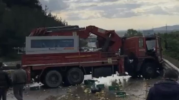 Kaza nedeniyle şehirlerarası yol kapandı: Kilometrelerce araç kuyruğu oluştu
