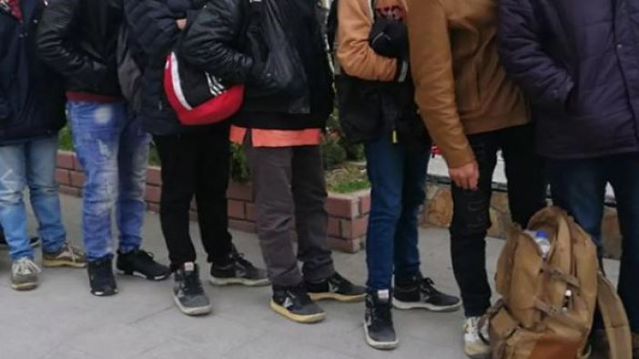 İlk üç ayda sınır dışı edilen düzensiz göçmen sayısı 33 bin 879 oldu