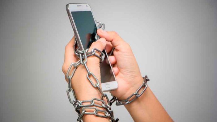 Uzman isimden uyarı üstüne uyarı geldi: Teknoloji bağımlılığının kritik etkileri ortaya çıktı!