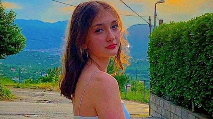 Su dolu küvete şarja takılı telefonla girdi: sonu acı oldu