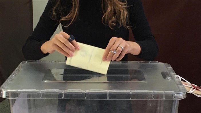 Yurt dışı ve gümrüklerde şu ana kadar 1 milyon 227 bin seçmen oy kullandı