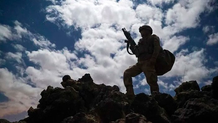 Suriye'den Türkiye'ye geçmeye çalışan 3'ü terör örgütü mensubu 4 kişi yakalandı