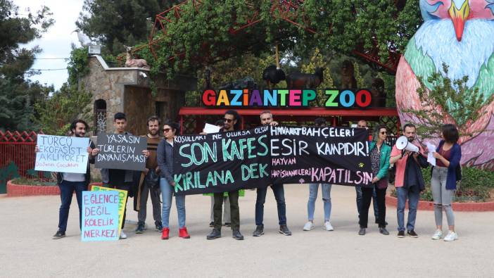 Gaziantep Hayvanat Bahçesi önünde ‘kapatılsın’ eylemi