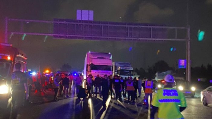 TIR'a arkadan çarpan 15 yaşındaki motosiklet sürücüsü hayatını kaybetti